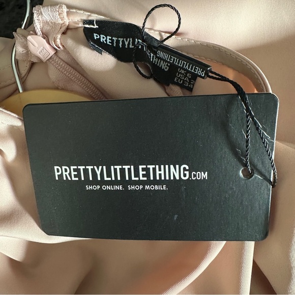 PrettyLittleThing Blush Long Sleeve Dress - Picture 5 of 7